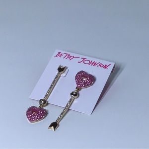 New Betsey Johnson Pink heart arrow mismatch earrings